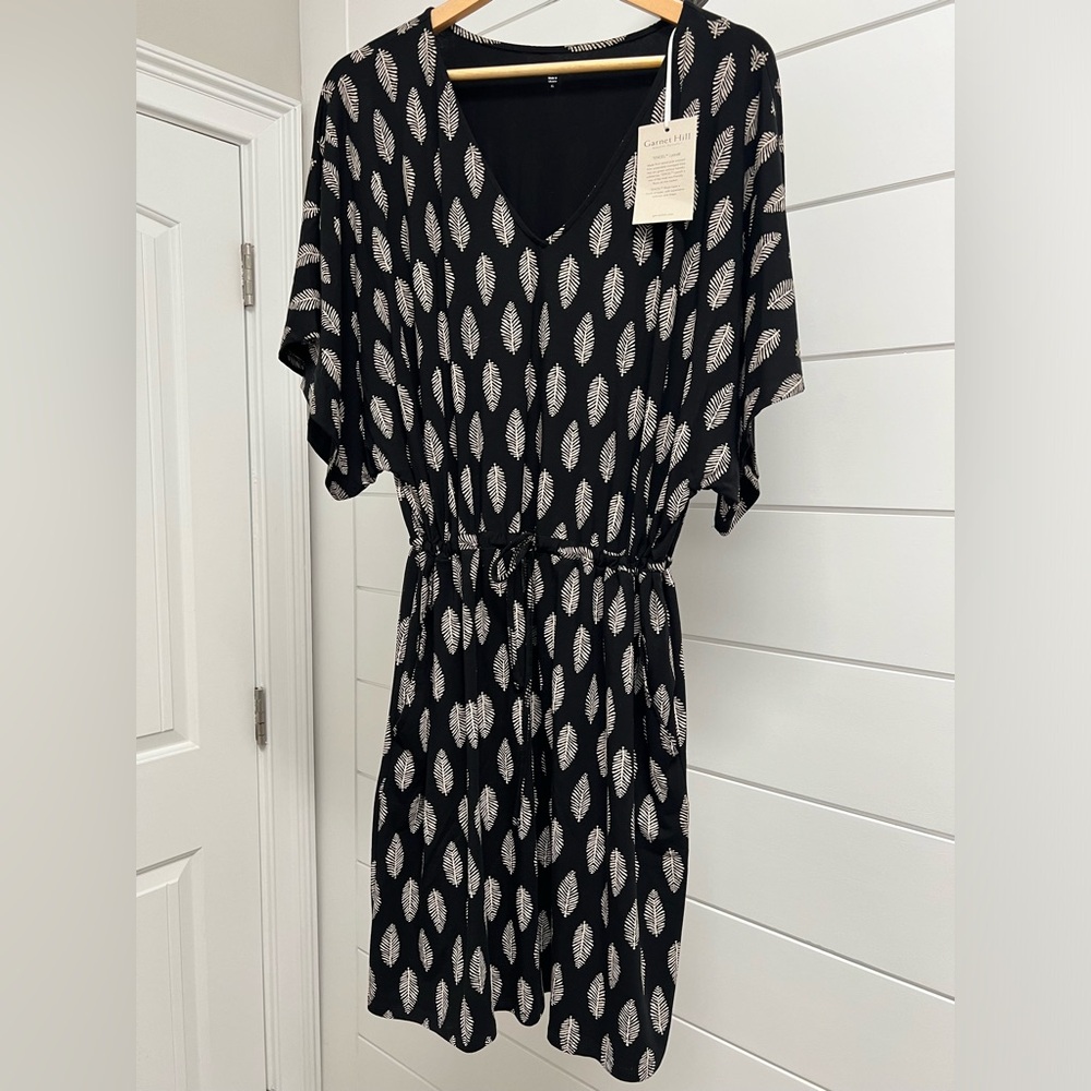 Garnet Hill. Cotton drawstring dress with pockets.Knee length.